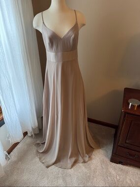 Elegant Spaghetti-Strap Maxi Dress in Taupe